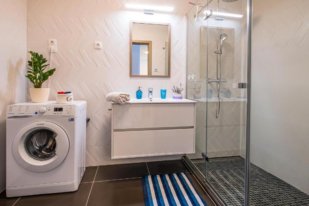 Fuered Luxury Apartman With Private Pool バラトンフレド エクステリア 写真