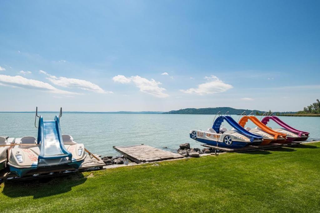 Fuered Luxury Apartman With Private Pool バラトンフレド エクステリア 写真